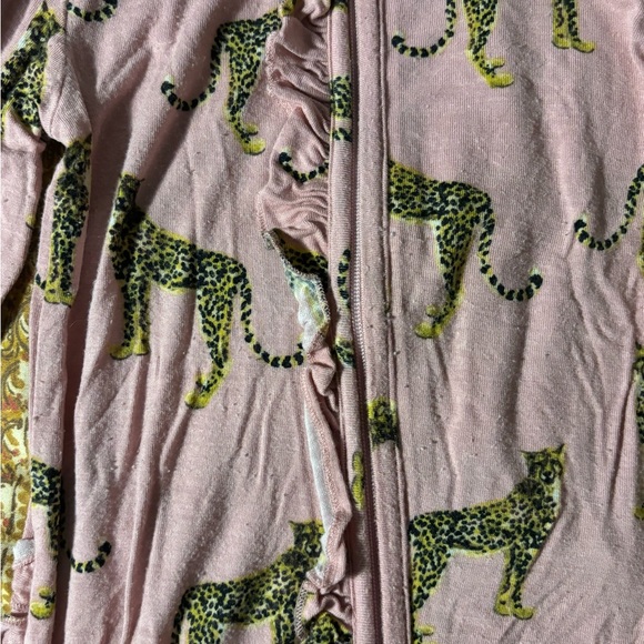 Posh peanut cheetah zippie - Picture 2 of 2